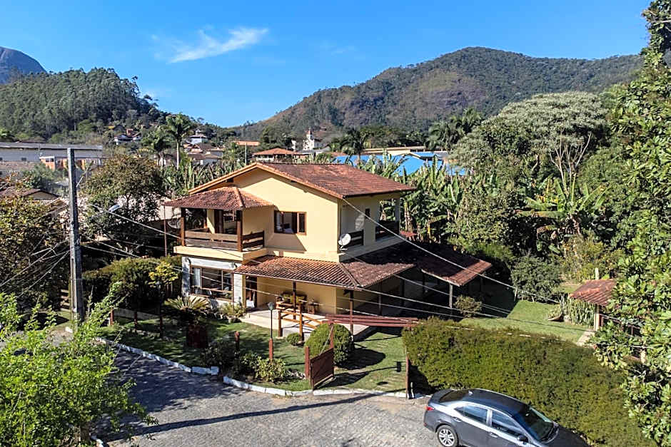 Casa Di Maria 4 Quartos a 500m Centro - Sauna, Piscina, Fogão a Lenha, Churrasqueira - ACESSO PRIVATIVO AO AO RIO - Ideal para famílias