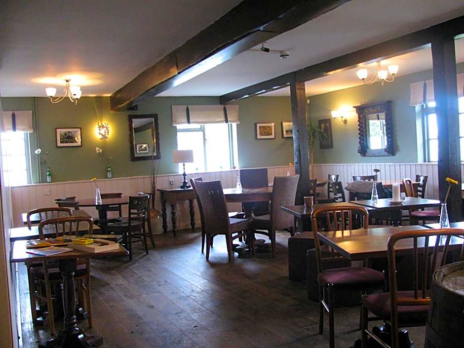 Oak Inn