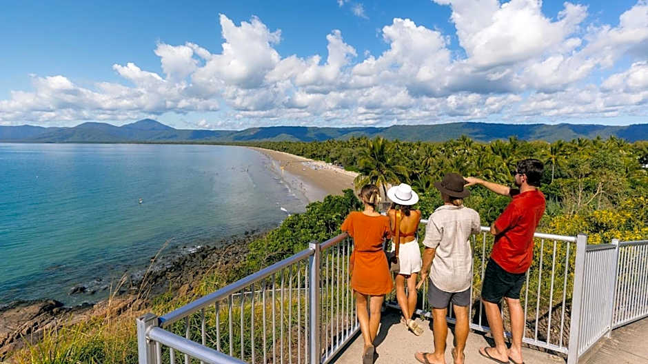 Cayman Villas Port Douglas