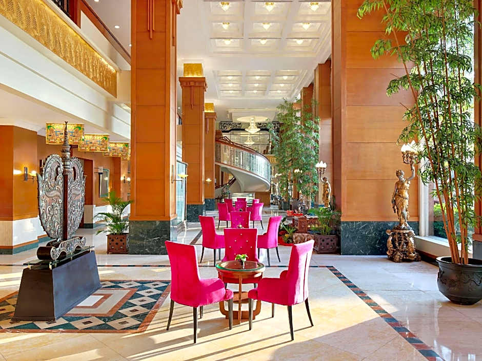 Novotel Solo Hotel