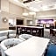 La Quinta Inn & Suites by Wyndham Newark - Elkton