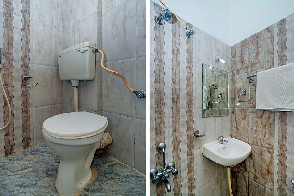 OYO 436 Emirates Suites