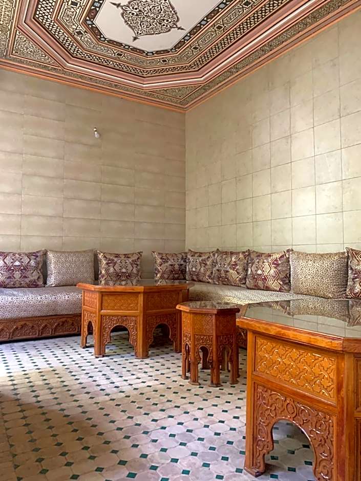 Riad Tidar by Phoenix