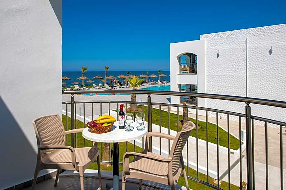 Solimar White Pearl - Adults Only