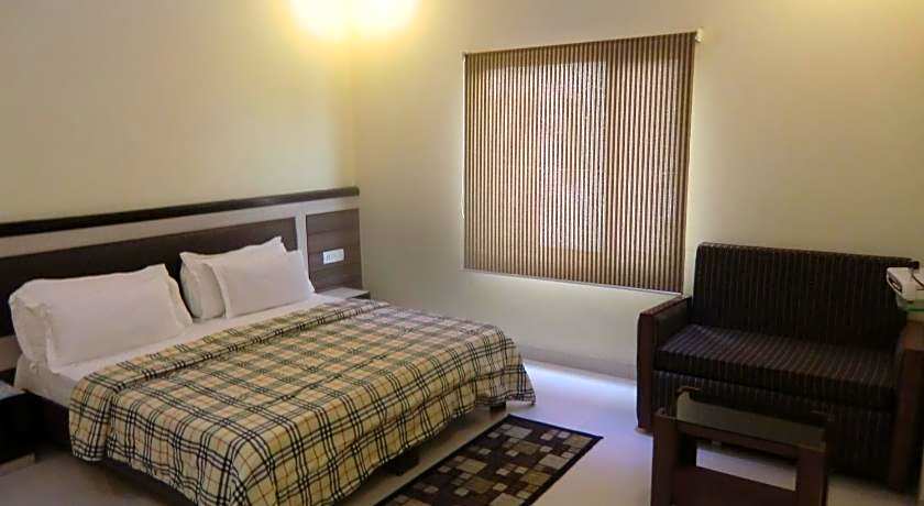Hotel Sarovar Regency