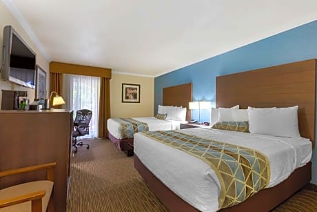 Queen Room with Two Queen Beds - Disability Access - Non Smoking