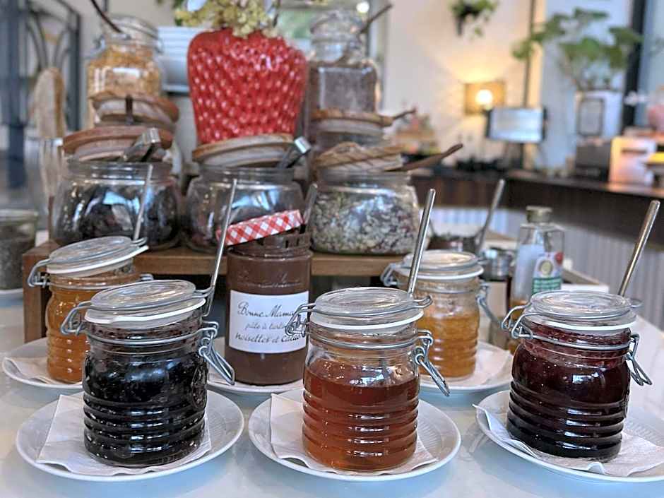 Hotel Plaza Biarritz Plage - Handwritten Collection