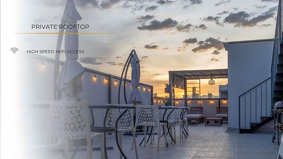 1PH Hidden gem in Centro Fits 10 private terrace