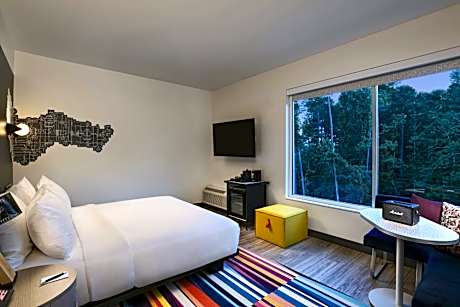 Aloft, Guest room, 1 King