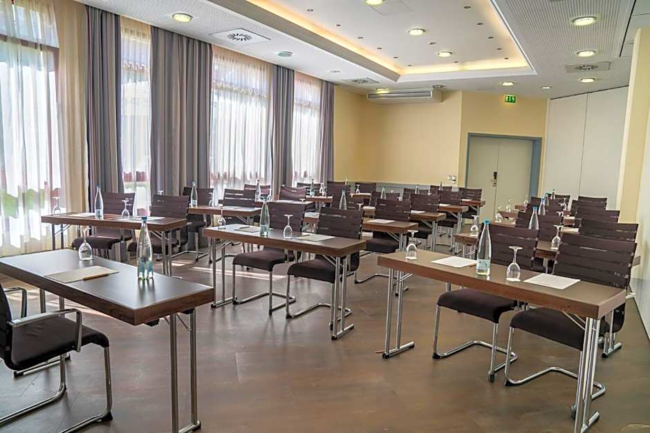 LOFTSTYLE Hotel Gerlingen, Sure Hotel Collection by Best Western