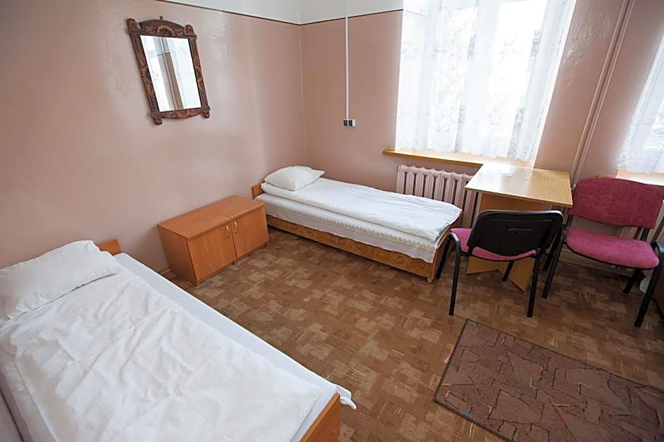 Schronisko Młodzieżowe PTSM Matecznik