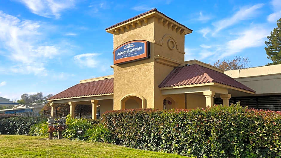 Howard Johnson by Wyndham Sacramento Downtown