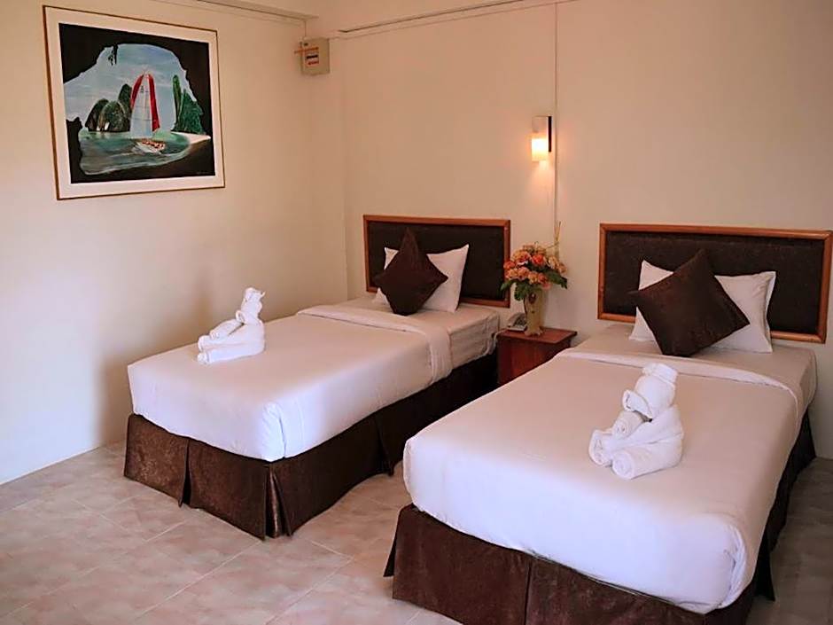 Hotel De Ratt Phuket