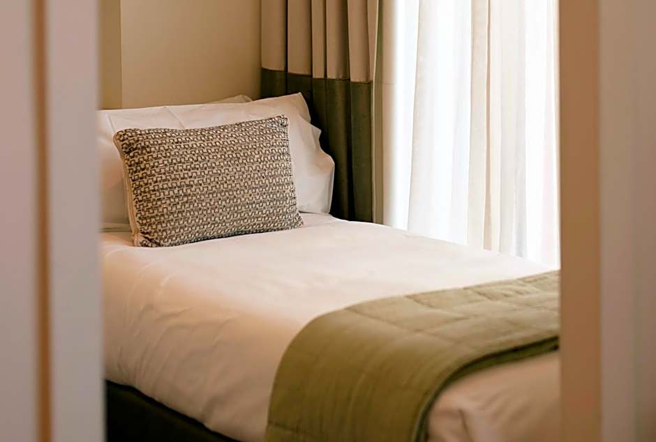 Silken Comfy Studios Hotel