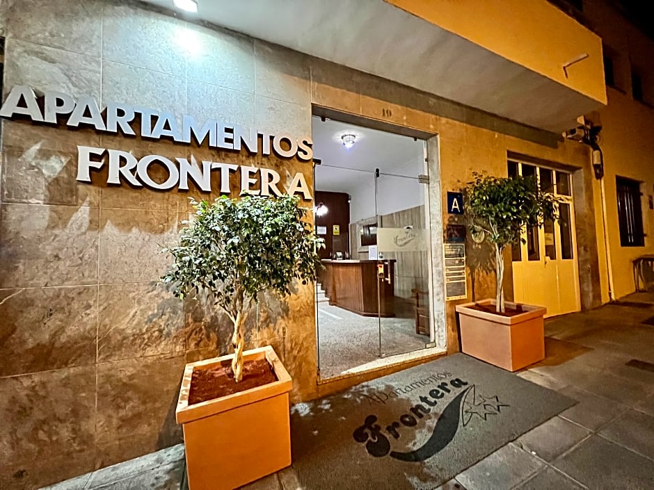 Apartamentos Frontera