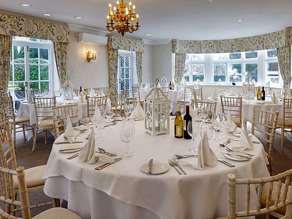 Sunday Box Hill Burford Bridge Hotel