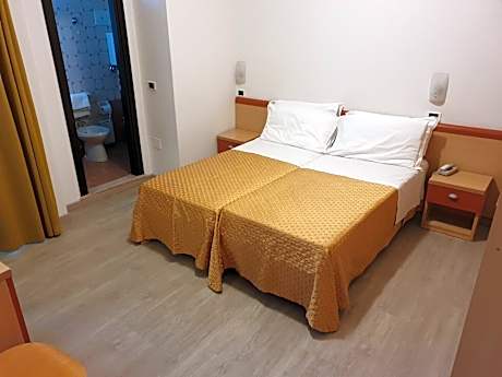 Double or Twin Room with Side Sea View