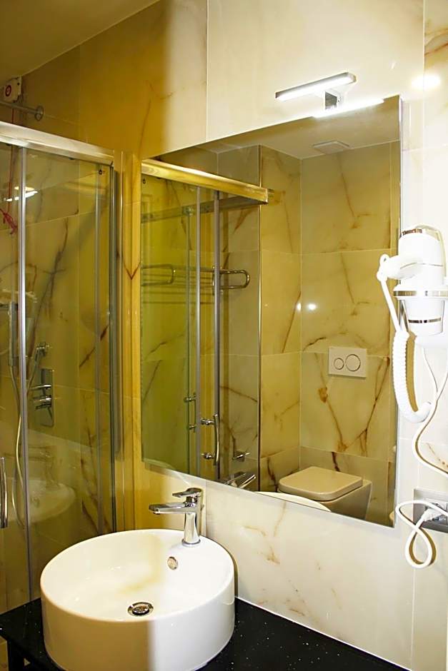 CSI Group - Hotel Metropoli