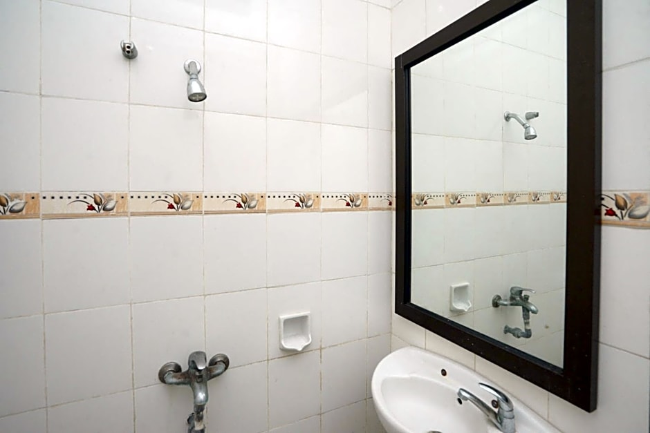 OYO 2003 Female Guest House