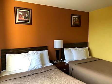 Double Room with Two Double Beds - Non-Smoking