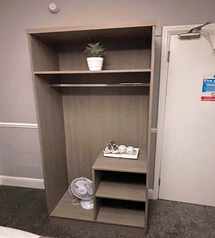 OYO The Old Victoria