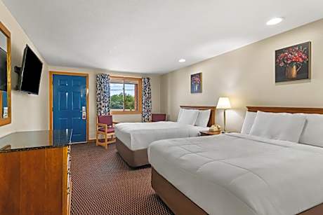 2 Double Beds Non-Smoking