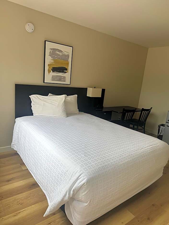 Richland Inn and Suites