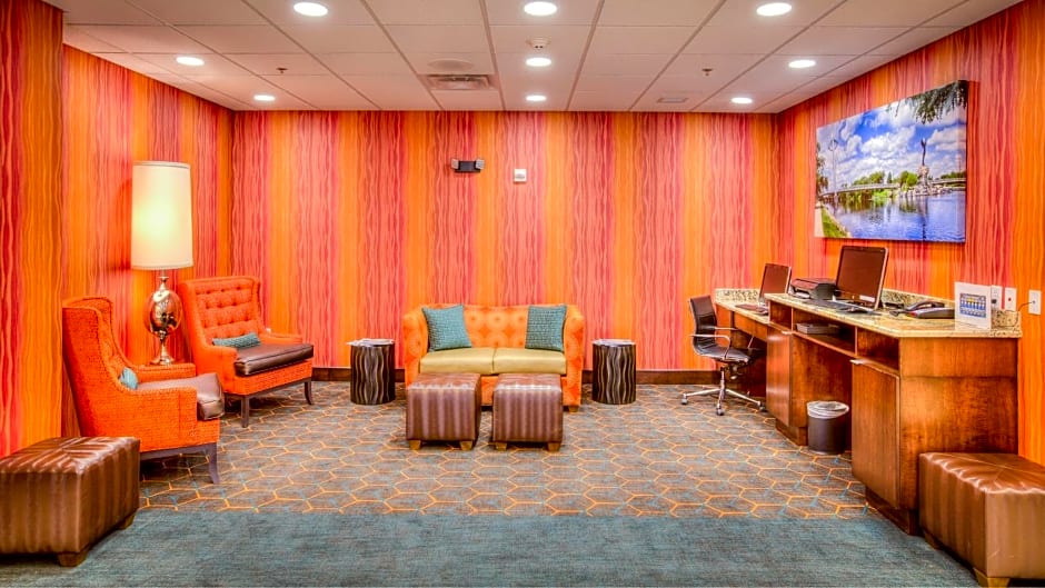 Holiday Inn Express Wichita South, an IHG Hotel