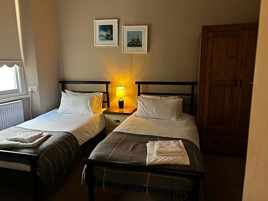 Admiral MacBride Bed & Breakfast