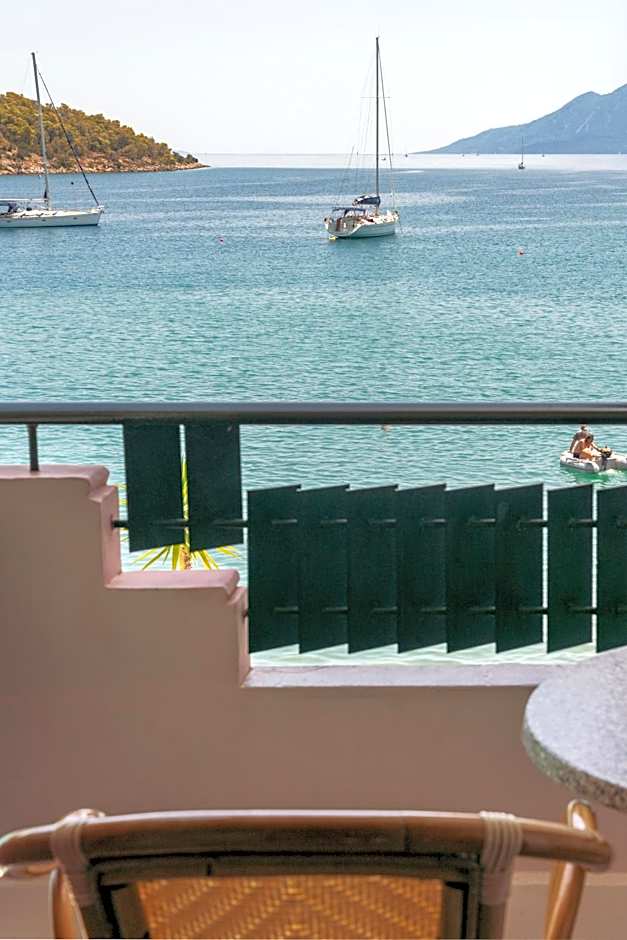 Binji Hotel