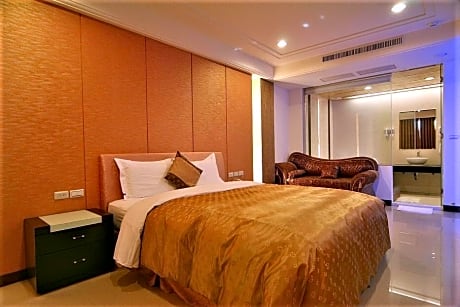 Double Room with Spa Bath