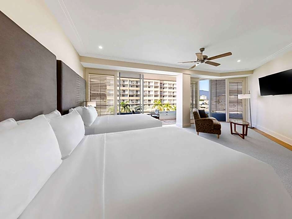 Pullman Reef Hotel Casino