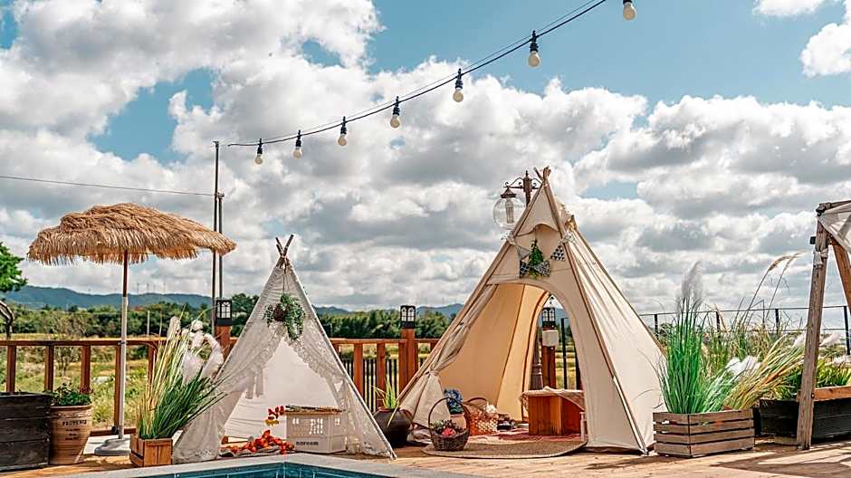 Majoong Pool Villa Pension