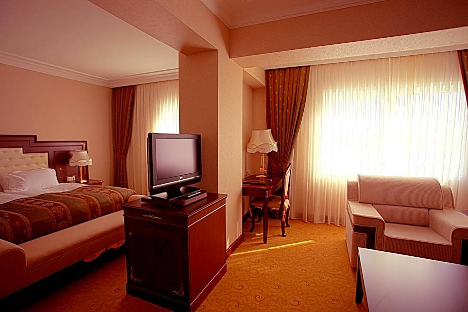 Latanya Palm & SPA Airport Antalya