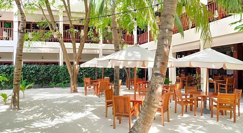 Araamu Hotels Maldives at Dhiffushi