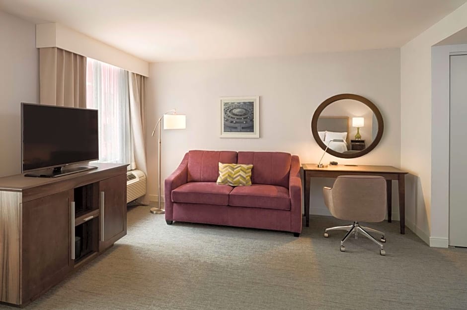 Hampton Inn By Hilton Manhattan - Times Square South - Newly Renovated