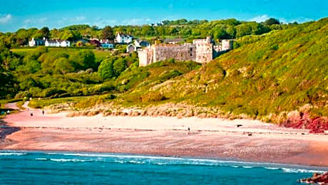 Manorbier Castle Inn Sunset Room