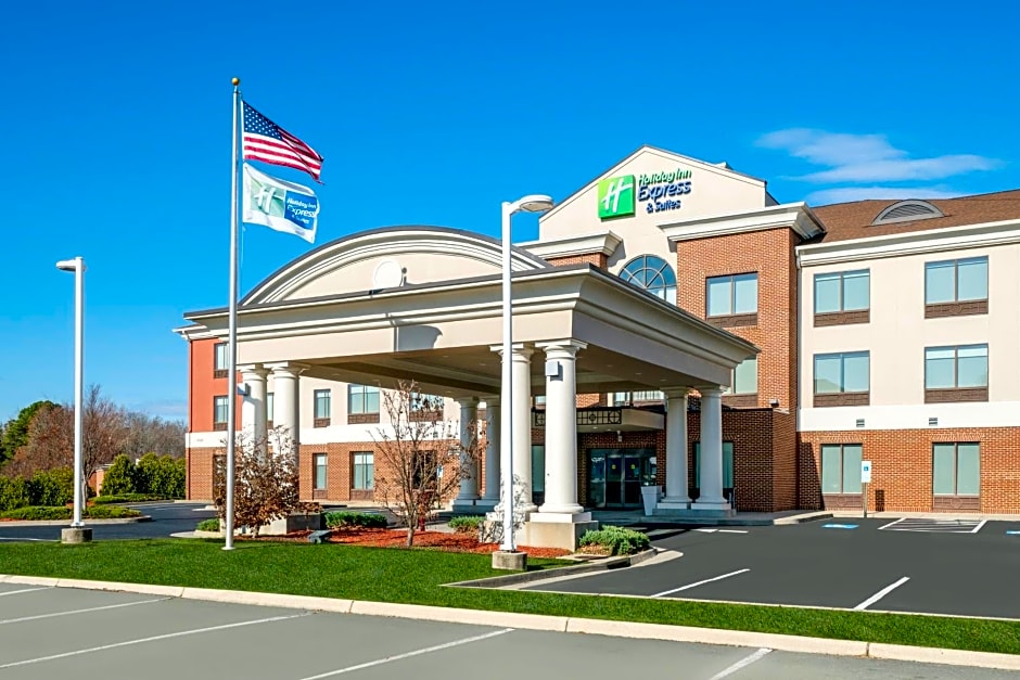 Holiday Inn Express Hotel & Suites Tappahannock By IHG