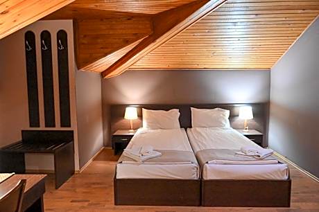 Triple Room - Attic
