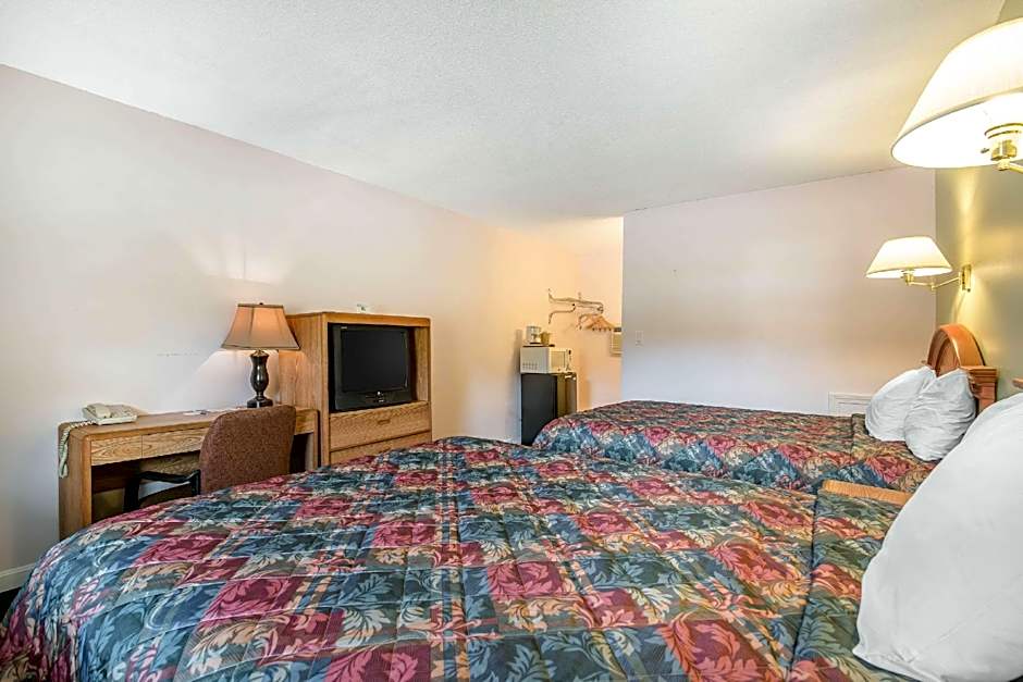 Rodeway Inn - Bellows Falls