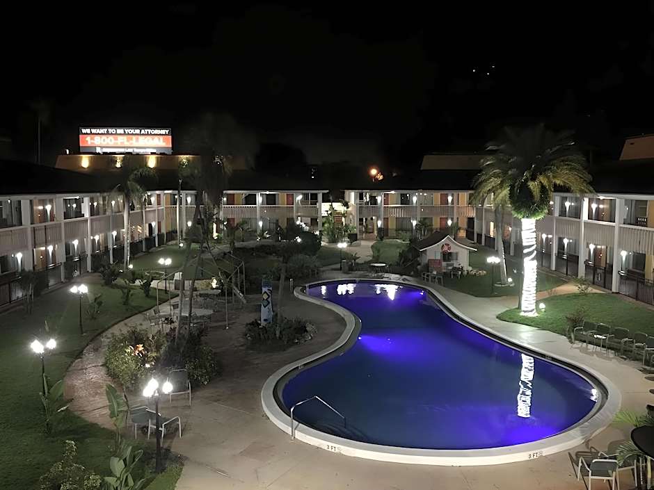 Rodeway Inn – Holiday, FL
