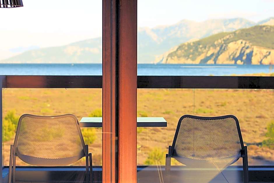 Thalatta Seaside Hotel