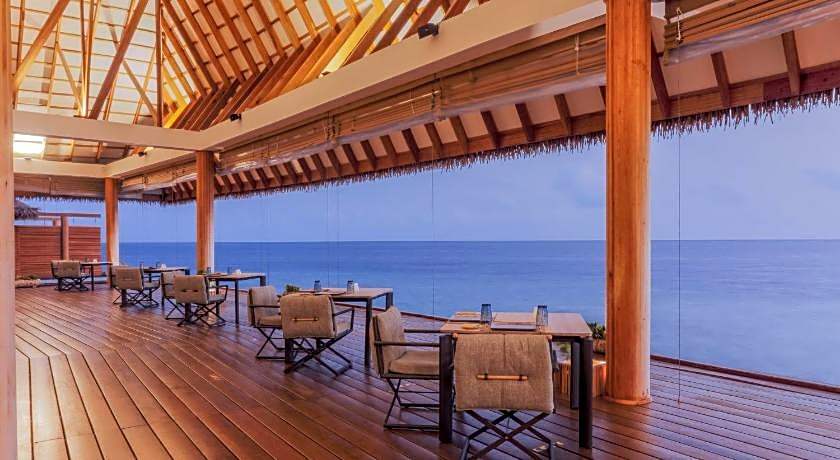 Cinnamon Velifushi Maldives