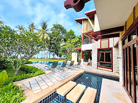 Amatapura Beachfront Villa 12, SHA Certified