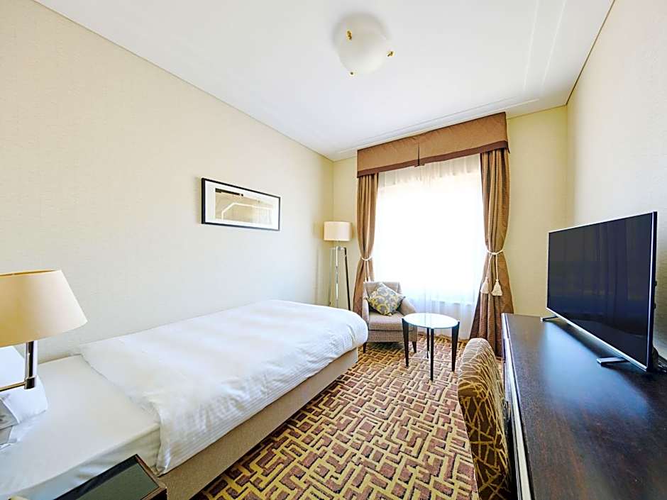 Okura Chiba Hotel