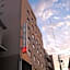 New Station Hotel
