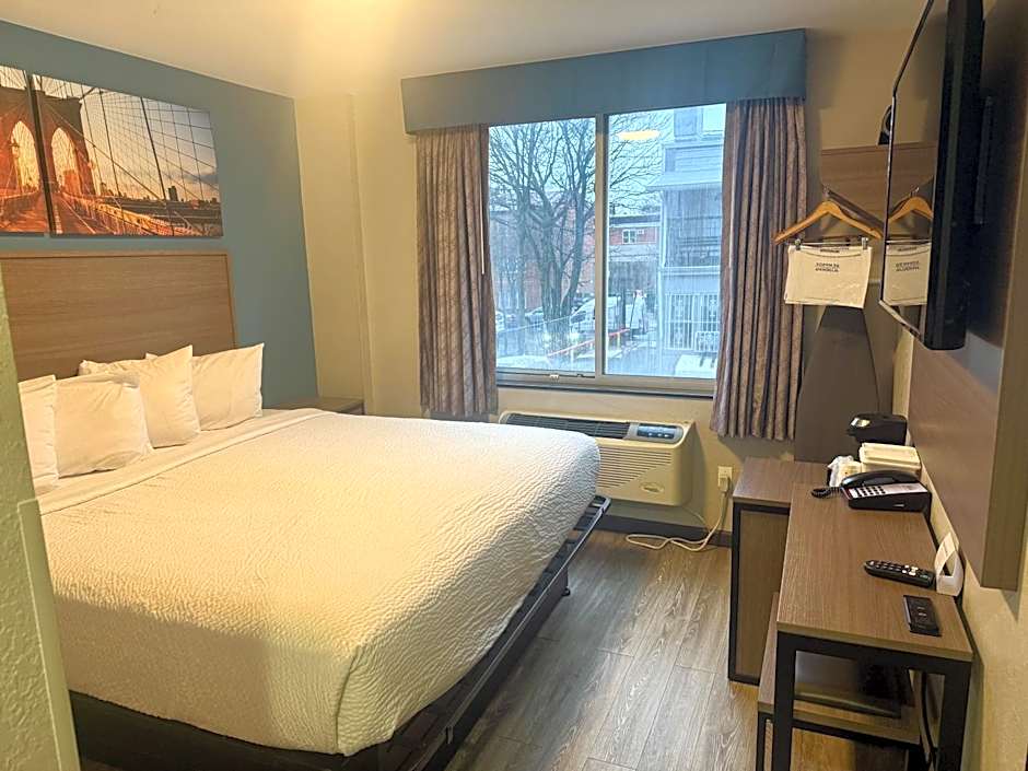 Days Inn by Wyndham Brooklyn Borough Park