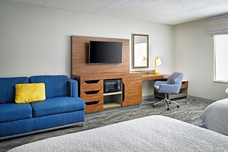 Queen Room with Two Queen Beds - Mobility and Hearing Access/Non-Smoking
