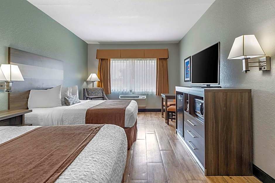 Best Western Plus Victoria Inn & Suites