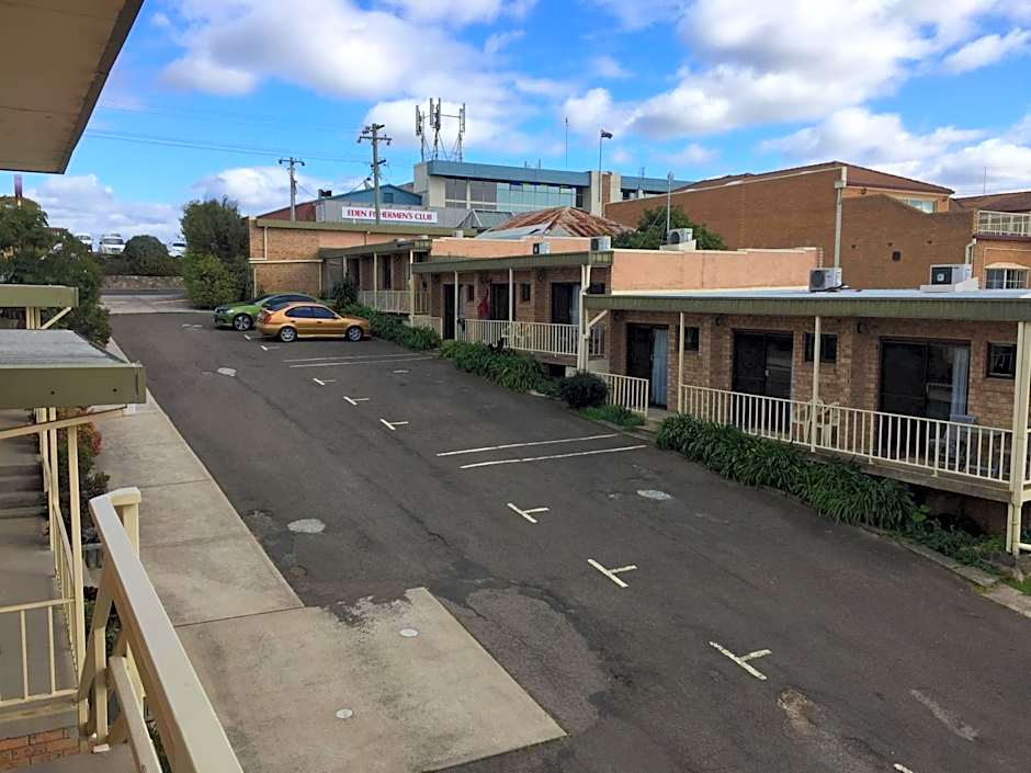 Whale Fisher Motel